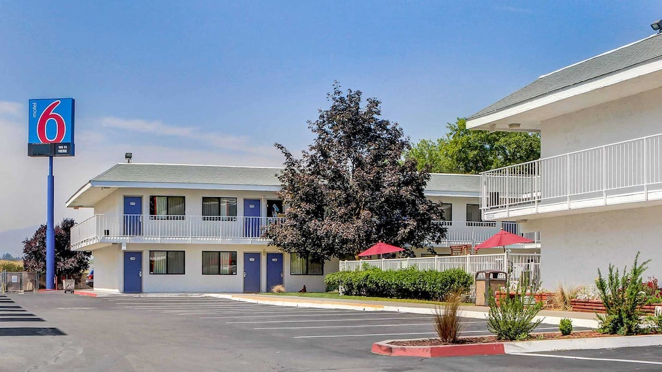 Motel 6 Medford, OR, C97501, Medford OR