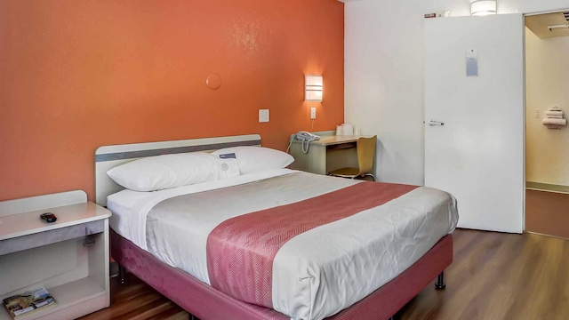 1 Full Bed | ADA/Tub