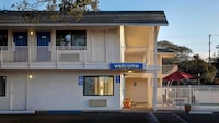 Motel 6 Monterey, CA
