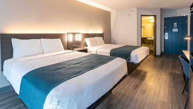 2 Full Beds | Extended Suite, Non-Smoking, Micfridge