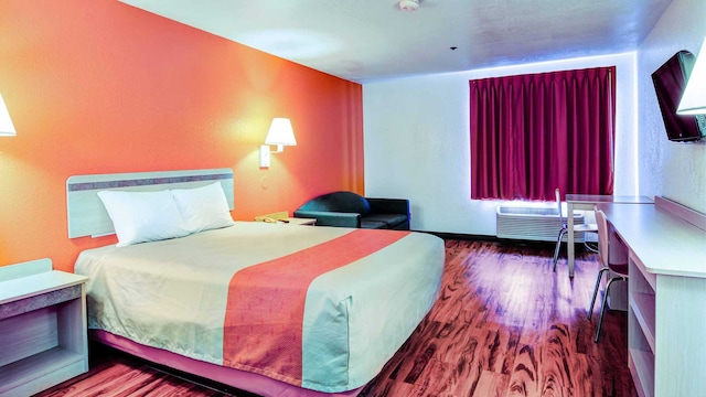 1 Queen Bed | Non-Smoking, Micfridge