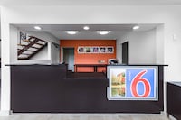 Motel 6 Warminster, PA