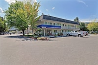 Motel 6 San Bernardino, CA - South