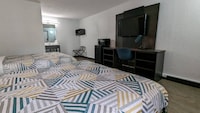 Motel 6 Chicopee, MA - Springfield