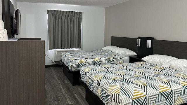 2 Full Beds | Smoking