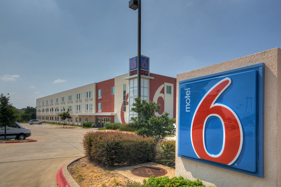 Motel 6 Roanoke, TX - Northlake - Speedway, Roanoke, Roanoke