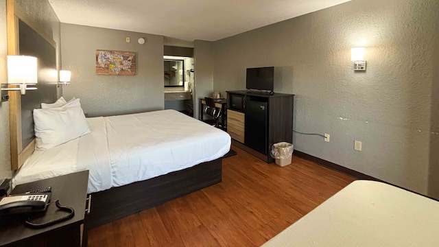 1 Cama King | Acceso móvil, ducha RI, sin humo, microfrigorífico