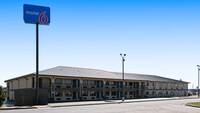 Motel 6 Prattville, AL