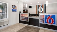 Motel 6 San Antonio, TX - Northwest Medical Center