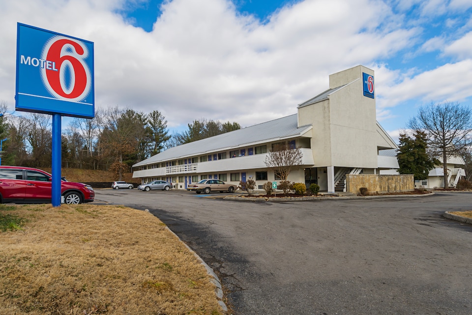 Motel 6 Knoxville, TN - North, C37912, Knoxville TN