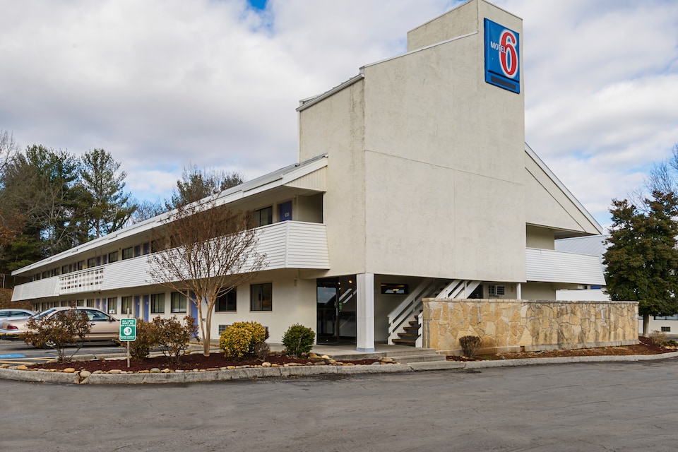 Motel 6 Knoxville, TN - North, C37912, Knoxville TN