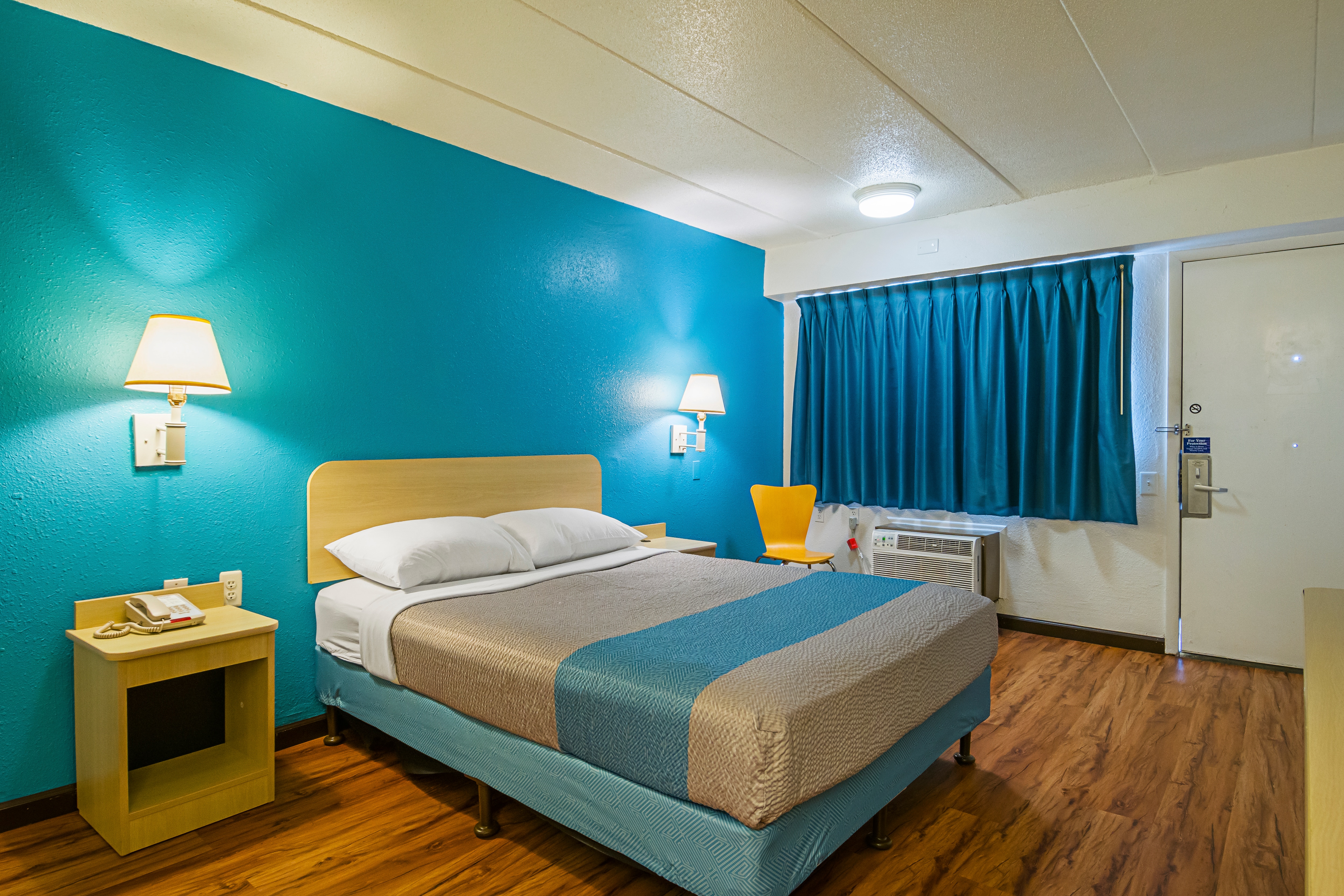 Motel 6 Knoxville, TN - North, Motel 6 Knoxville TN, Book @ $48