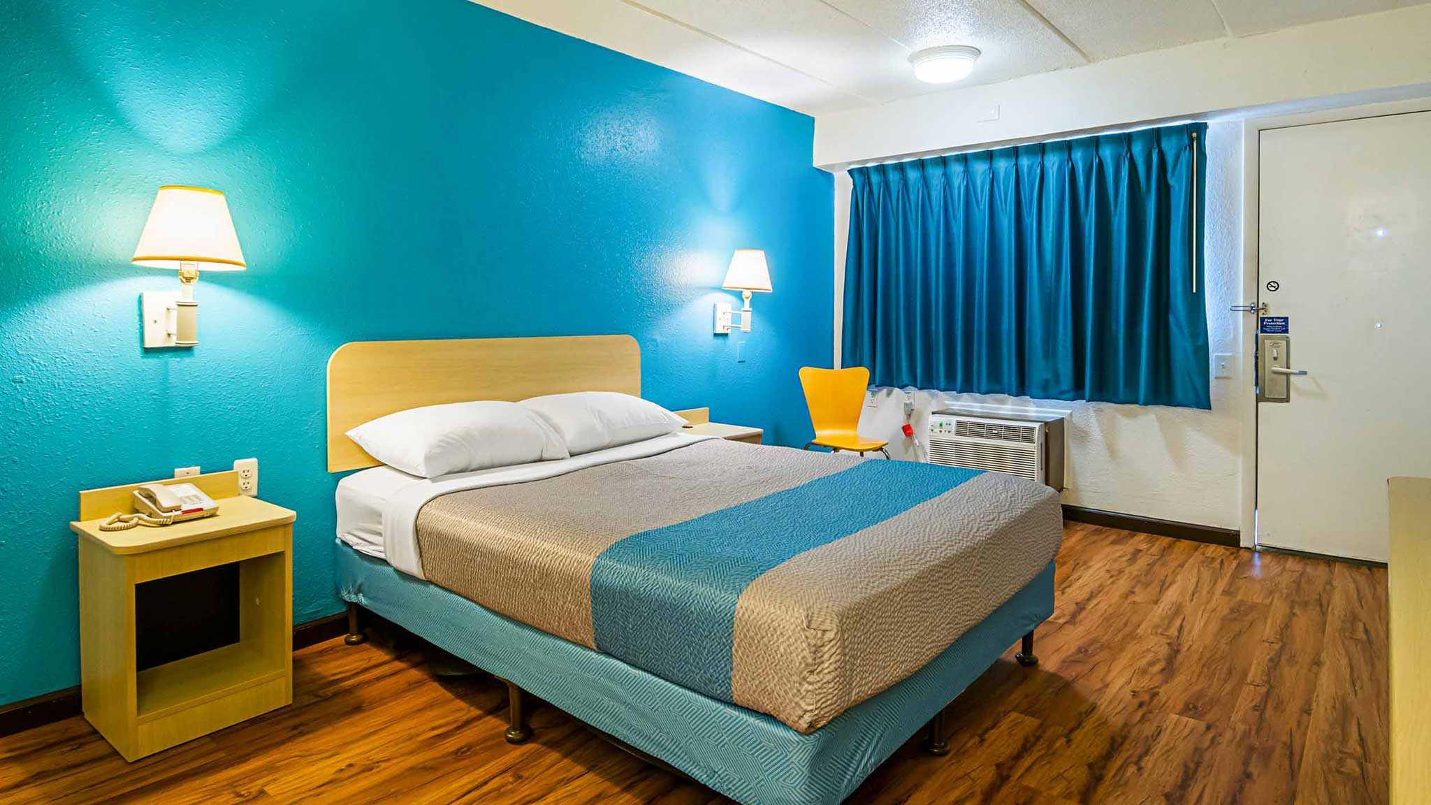 Motel 6 Knoxville, TN - North, Motel 6 Knoxville TN, Book @ $48