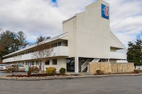 Motel 6 Knoxville, TN - North