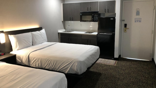 2 Full Beds | Mobil Access Tub Nsmk Kitchen