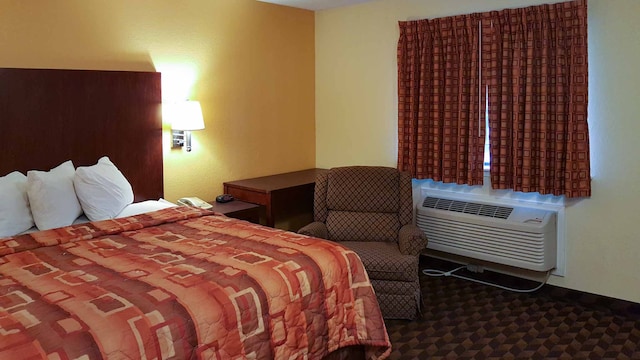 1 King Bed | Non-Smoking