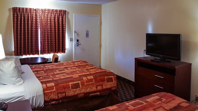 2 Full Beds | Non-Smoking, Kitchen