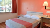Motel 6 Santa Nella, CA - Los Banos - Interstate 5