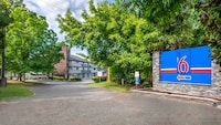 Motel 6 Charlotte, NC - Coliseum