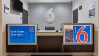 Motel 6 Texas City, TX - I-45 South