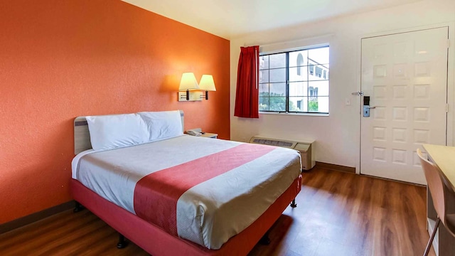 1 Queen Bed | ADA/RI Shower