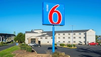 Motel 6 Newport, OR