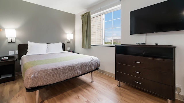 1 Queen Bed | Non-Smoking, Kitchen