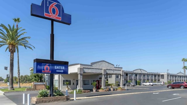 Studio 6 Suites Madera, CA - Yosemite