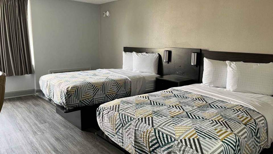 2 Full Beds | Non-Smoking, Micfridge