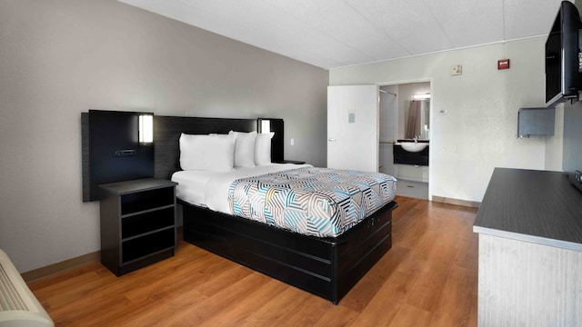 1 Full Bed | ADA/Tub/Micfridge