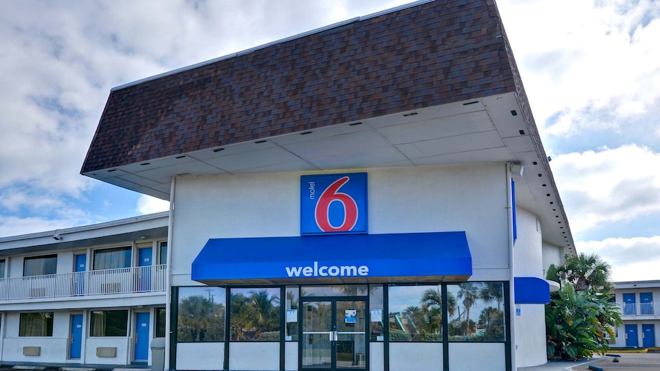 Motel 6 Cocoa Beach, FL, Cocoa Beach, Cocoa Beach