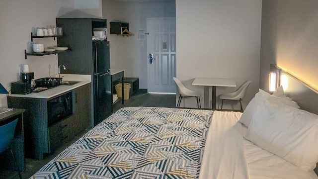 2 Full Beds | Non-Smoking, Kitchen