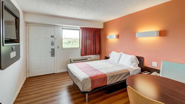 1 Queen Bed | Non-Smoking, Micfridge