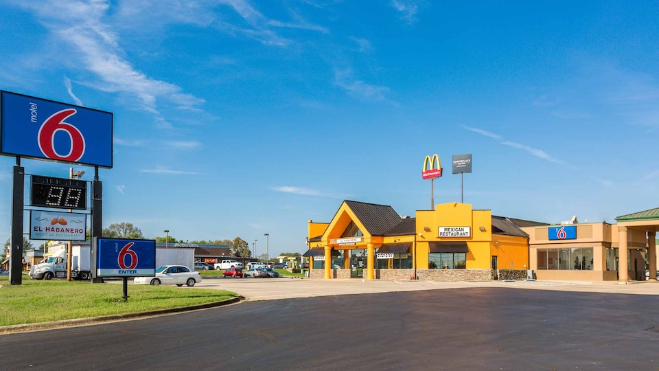 Motel 6 Clarksville, TN, CLARKSVILLE, CLARKSVILLE