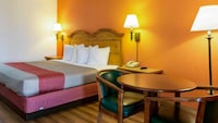 Motel 6 Clarksville, TN