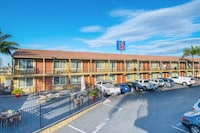 Motel 6 San Diego, CA - Southbay