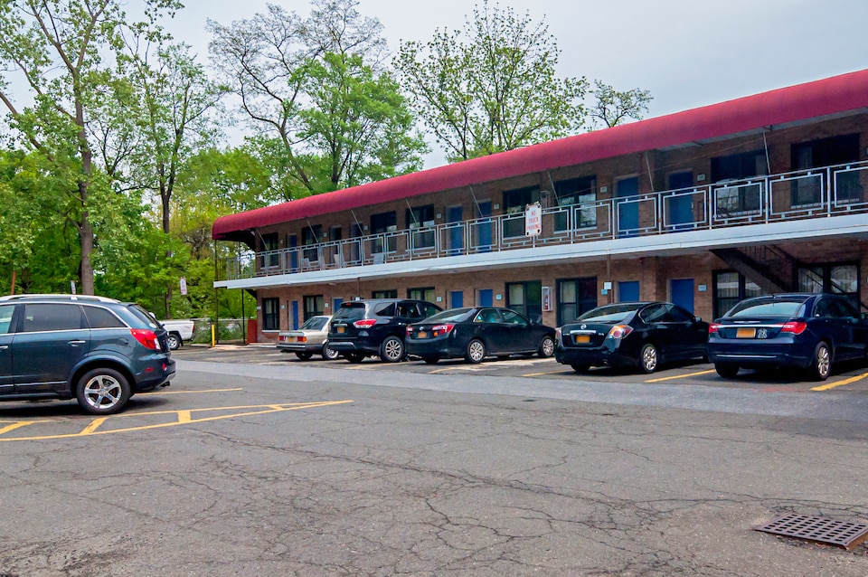 Motel 6 Elmsford, NY - White Plains, Elmsford, Elmsford