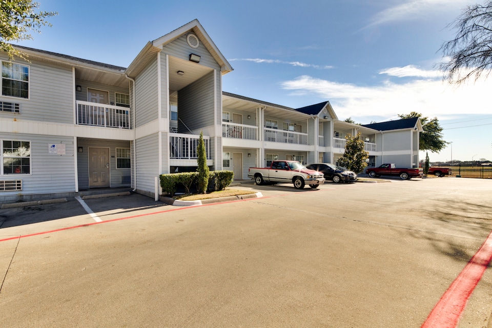 Studio 6 Dallas, TX - Garland - Northeast, C75081, Dallas