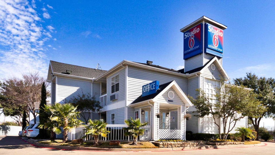 Studio 6 Dallas, TX - Garland - Northeast, C75081, Dallas