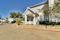 Studio 6 Dallas, TX - Garland - Northeast