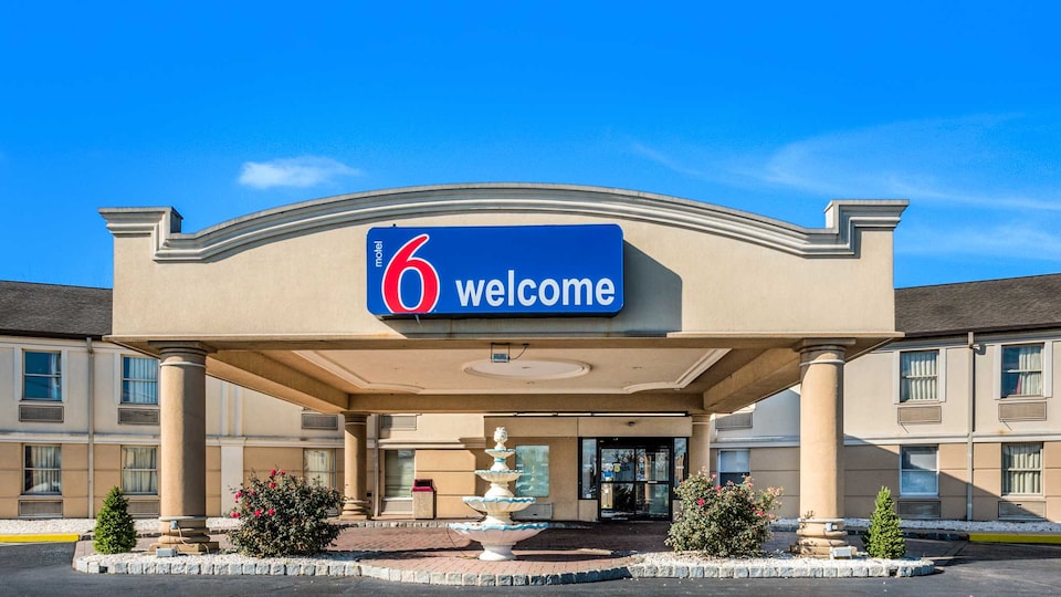 Motel 6 Levittown, PA - Bensalem, LEVITTOWN, LEVITTOWN
