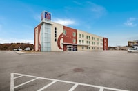 Motel 6 Poplar Bluff, MO