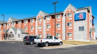 Motel 6 Olathe, KS
