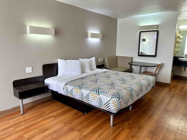 1 King Bed | Mobility Accessible Tub, Nsmk