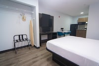 Studio 6 Extended Stay - West Palm Beach, FL