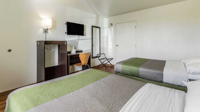 2 FULL BEDS | ADA/ROLL-IN SHWR