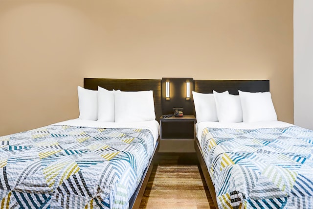 2 Full Beds | Mobility Accessible Tub Nsmk