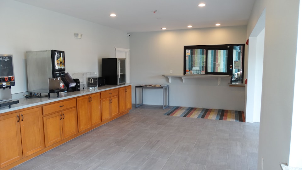 Motel 6 Houston, TX - Willowbrook Mall, C77070, Houston