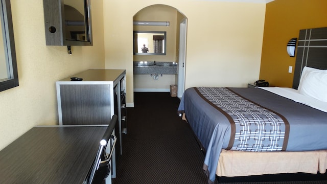 1 KING BED | SMOKING, MICFRIDGE