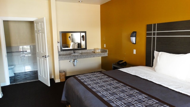 1 KING BED | MOBIL ACCESS TUB NSMK KITCHEN
